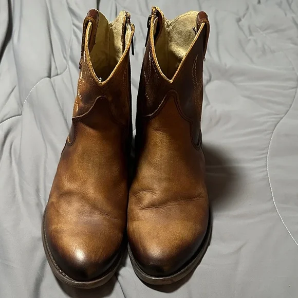 Circle G Brown Western Ankle Booties - Picture 3 of 4